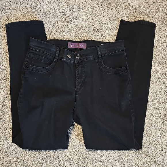 Gloria Vanderbilt Women's Black Skinny Jeans - Picture 2 of 3